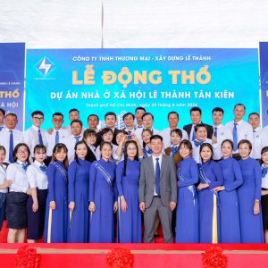 Lễ tân phục vụ Lễ động thổ Lê Thành Tân Kiên